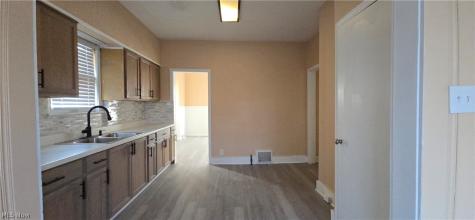 370 Lora Avenue Youngstown OH 44504