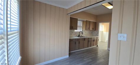 370 Lora Avenue Youngstown OH 44504