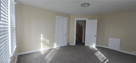 370 Lora Avenue Youngstown OH 44504