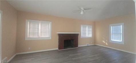 370 Lora Avenue Youngstown OH 44504