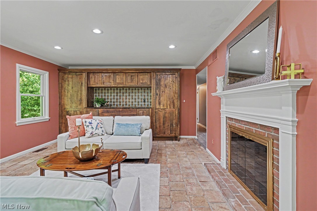 1 Deerfield Drive Chagrin Falls OH 44022