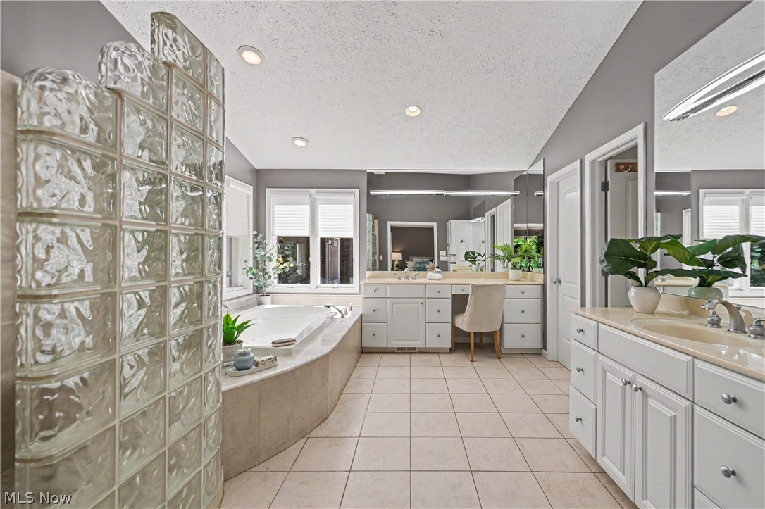 1 Deerfield Drive Chagrin Falls OH 44022