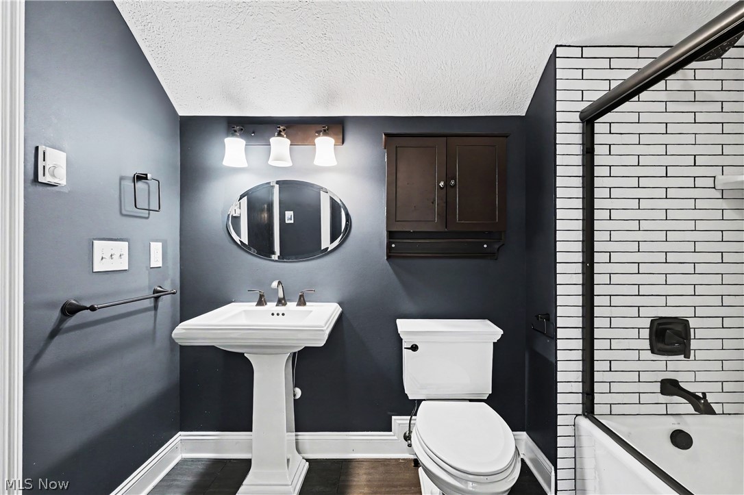 1 Deerfield Drive Chagrin Falls OH 44022