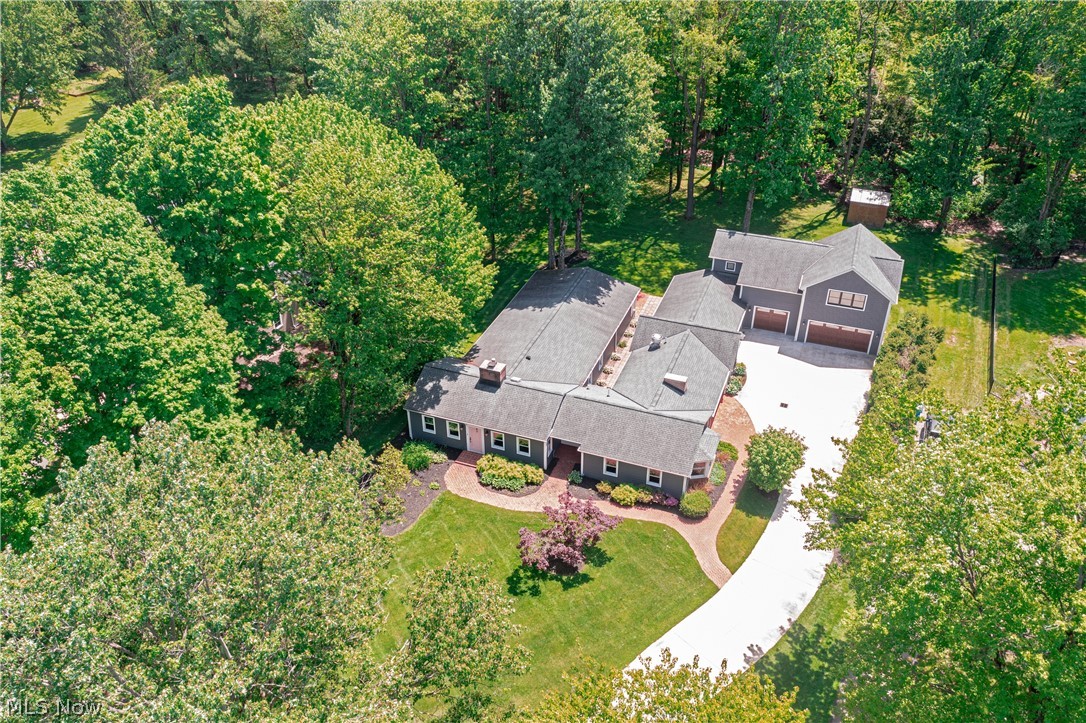1 Deerfield Drive Chagrin Falls OH 44022