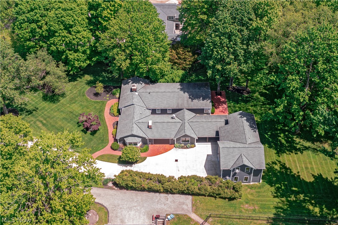1 Deerfield Drive Chagrin Falls OH 44022