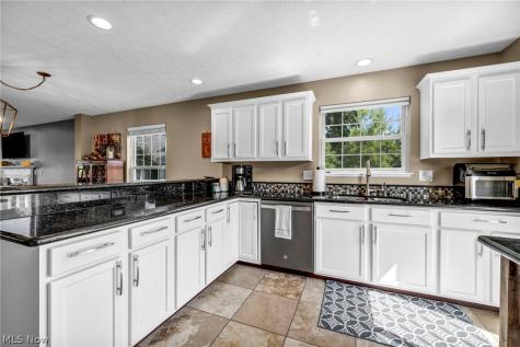 2723 Sexton Court Broadview Heights OH 44147