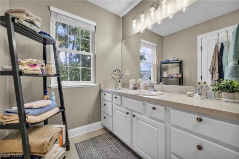 2723 Sexton Court Broadview Heights OH 44147