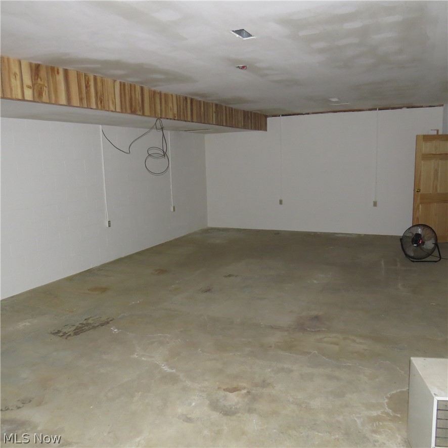 109 Park Avenue NE Carrollton OH 44615