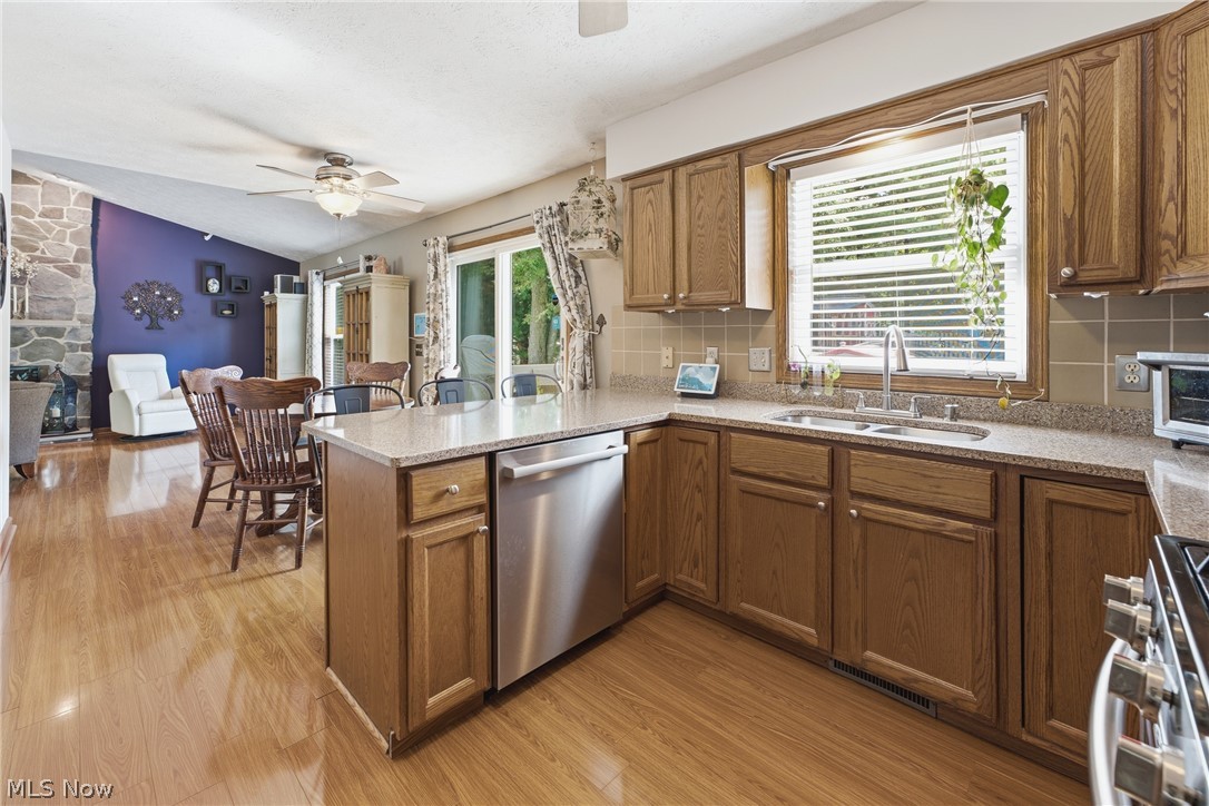 11041 Newbury Avenue NW Uniontown OH 44685