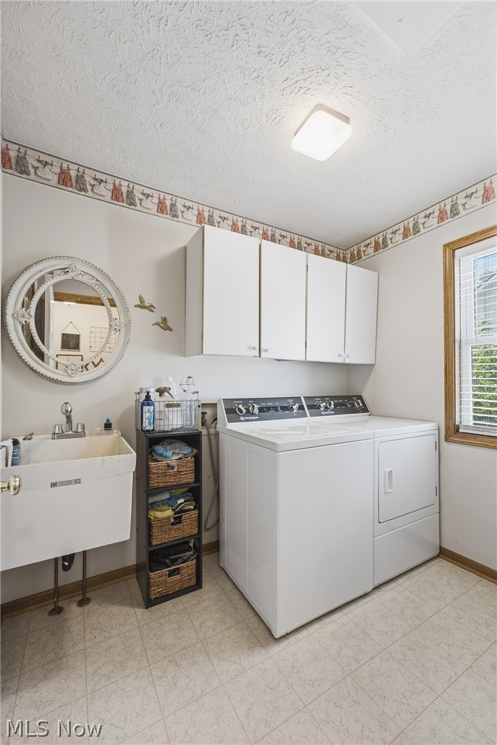 11041 Newbury Avenue NW Uniontown OH 44685
