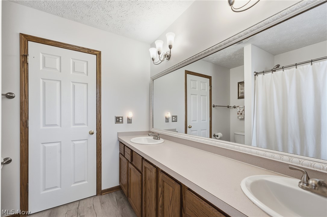 11041 Newbury Avenue NW Uniontown OH 44685