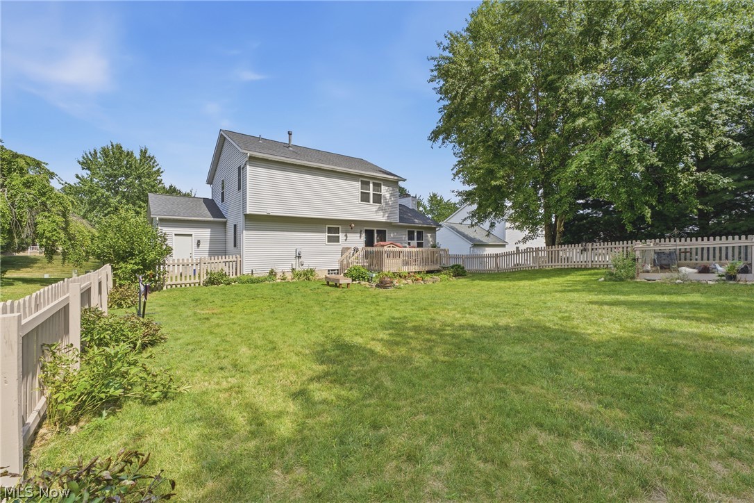 11041 Newbury Avenue NW Uniontown OH 44685