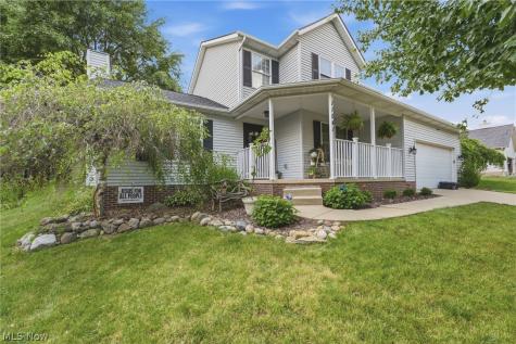 11041 Newbury Avenue NW Uniontown OH 44685