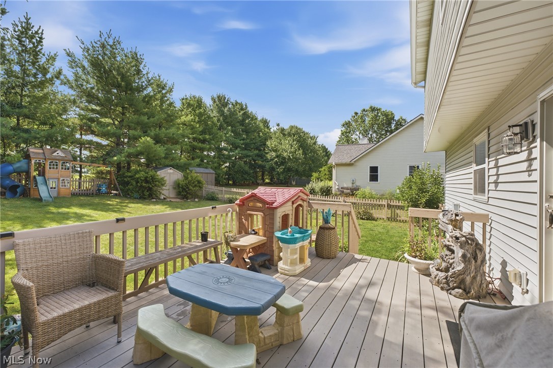 11041 Newbury Avenue NW Uniontown OH 44685
