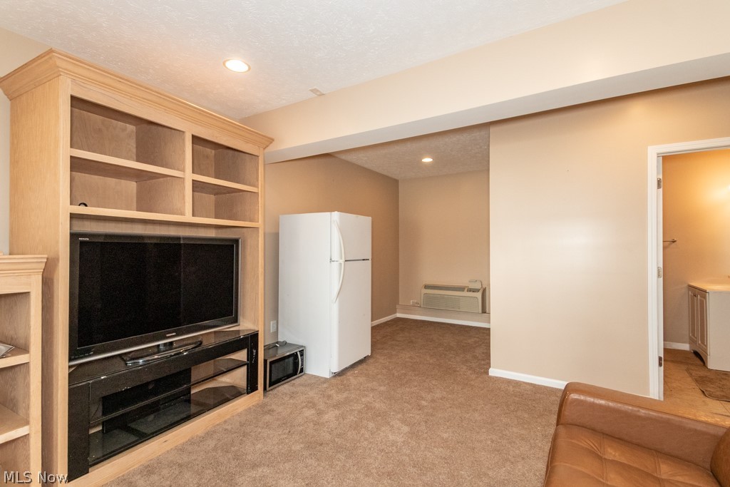 1 E 192nd Street Euclid OH 44119