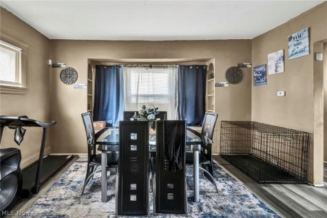7914 Dorver Avenue Cleveland OH 44105