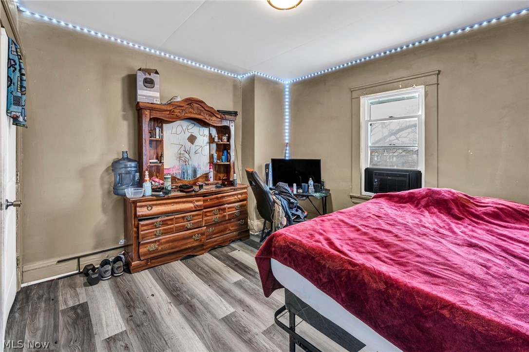 7914 Dorver Avenue Cleveland OH 44105