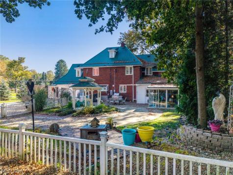 3571 Greenwich Road Norton OH 44203
