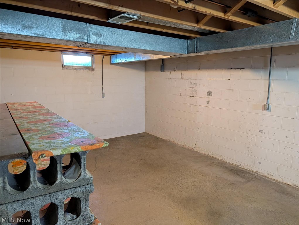 1735 County Road 655 Ashland OH 44805