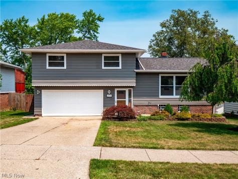 3496 Hetzel Drive Parma OH 44134