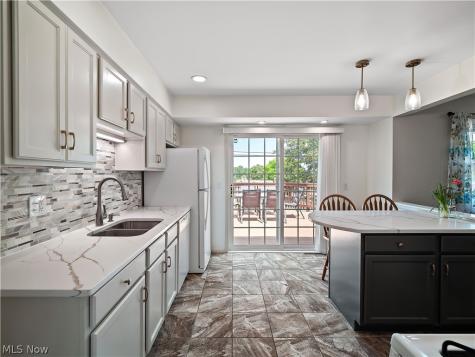 3496 Hetzel Drive Parma OH 44134