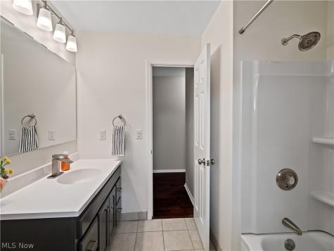 3496 Hetzel Drive Parma OH 44134