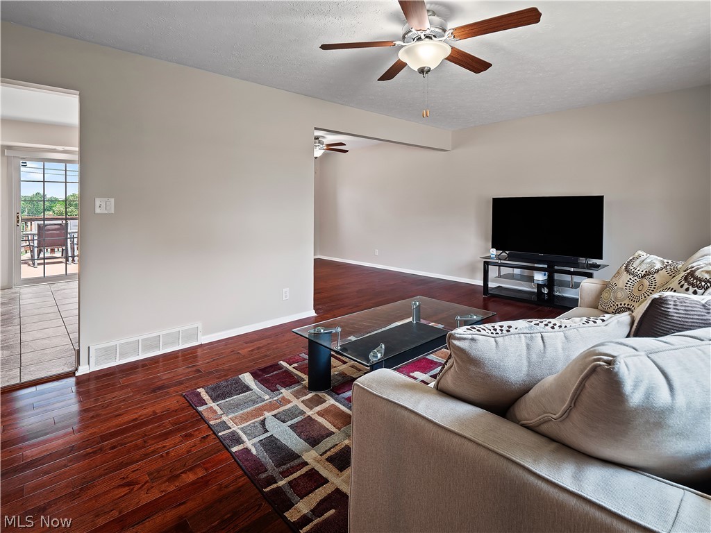 3496 Hetzel Drive Parma OH 44134
