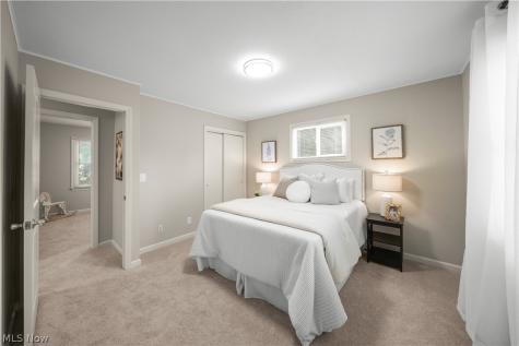 295 Cambridge Drive Aurora OH 44202