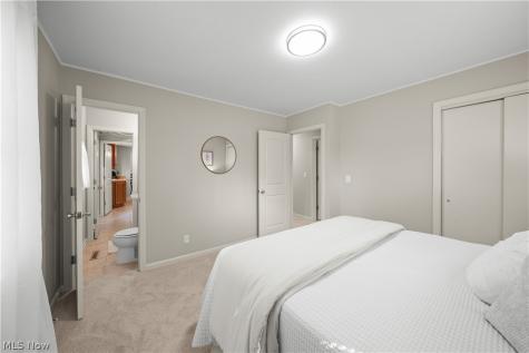 295 Cambridge Drive Aurora OH 44202