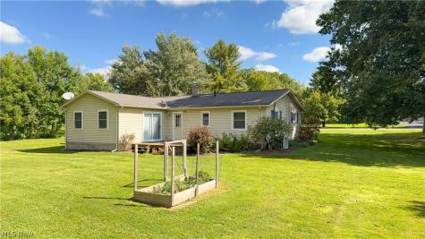 295 Cambridge Drive Aurora OH 44202