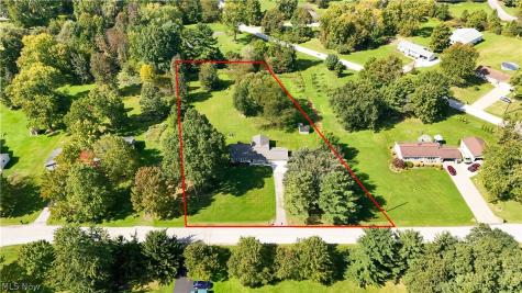 295 Cambridge Drive Aurora OH 44202