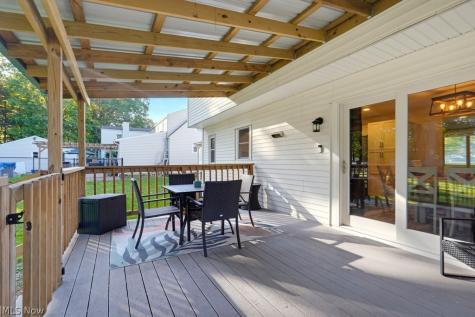 229 Pinehurst Road Munroe Falls OH 44262