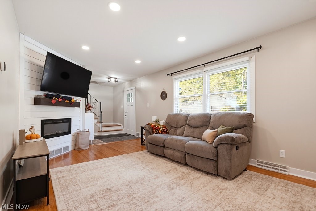 229 Pinehurst Road Munroe Falls OH 44262