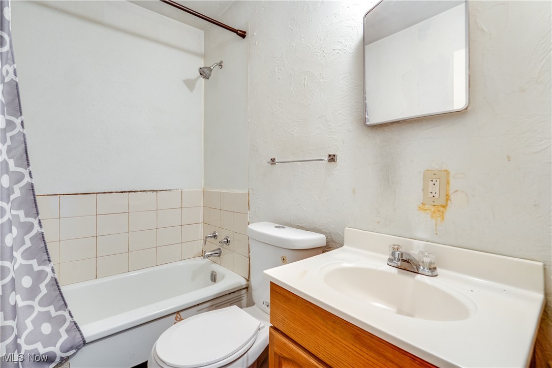 1155 Frederick Boulevard Akron OH 44320