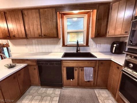 328 S Bon Air Avenue Youngstown OH 44509