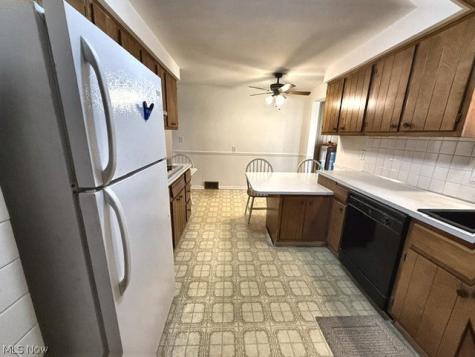 328 S Bon Air Avenue Youngstown OH 44509