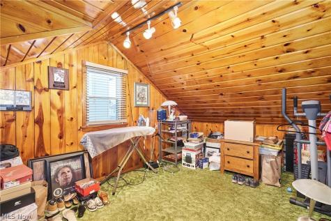 942 Bellflower Avenue SW Canton OH 44710