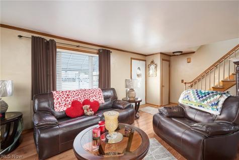 942 Bellflower Avenue SW Canton OH 44710