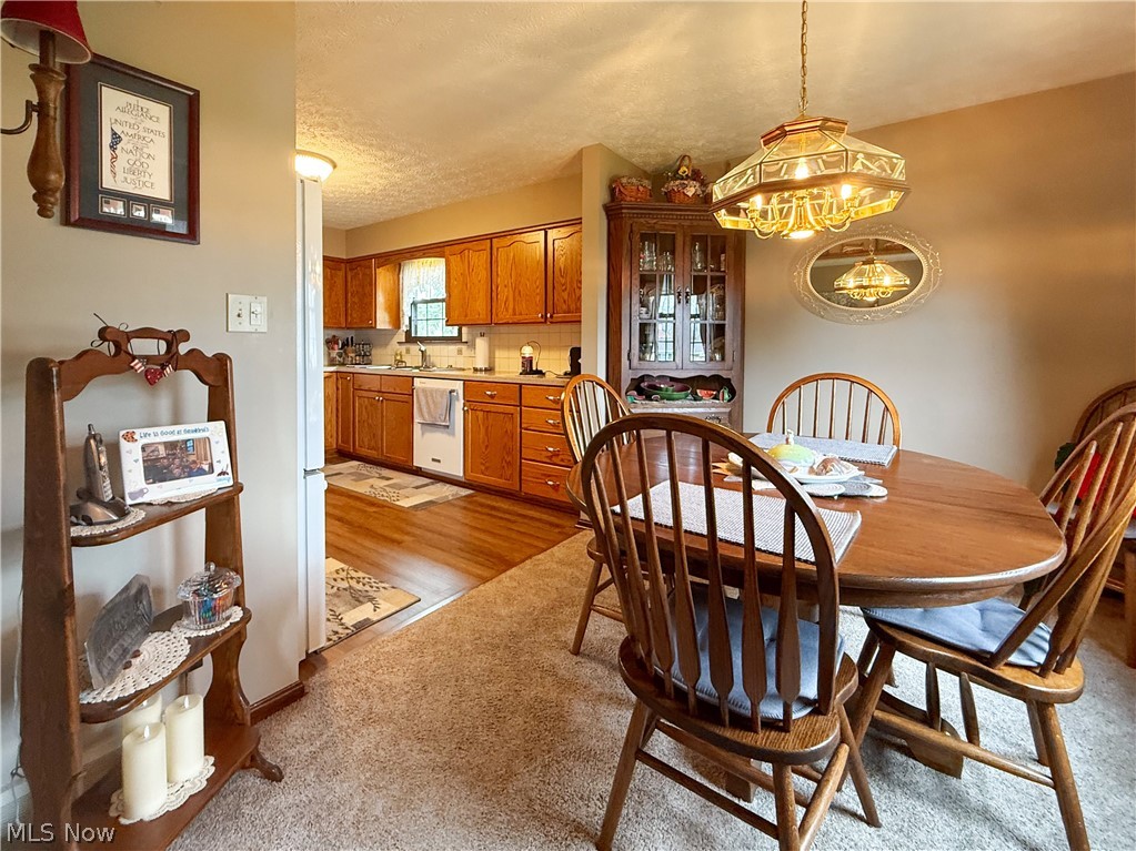 3225 Caprice Drive SW Warren OH 44481