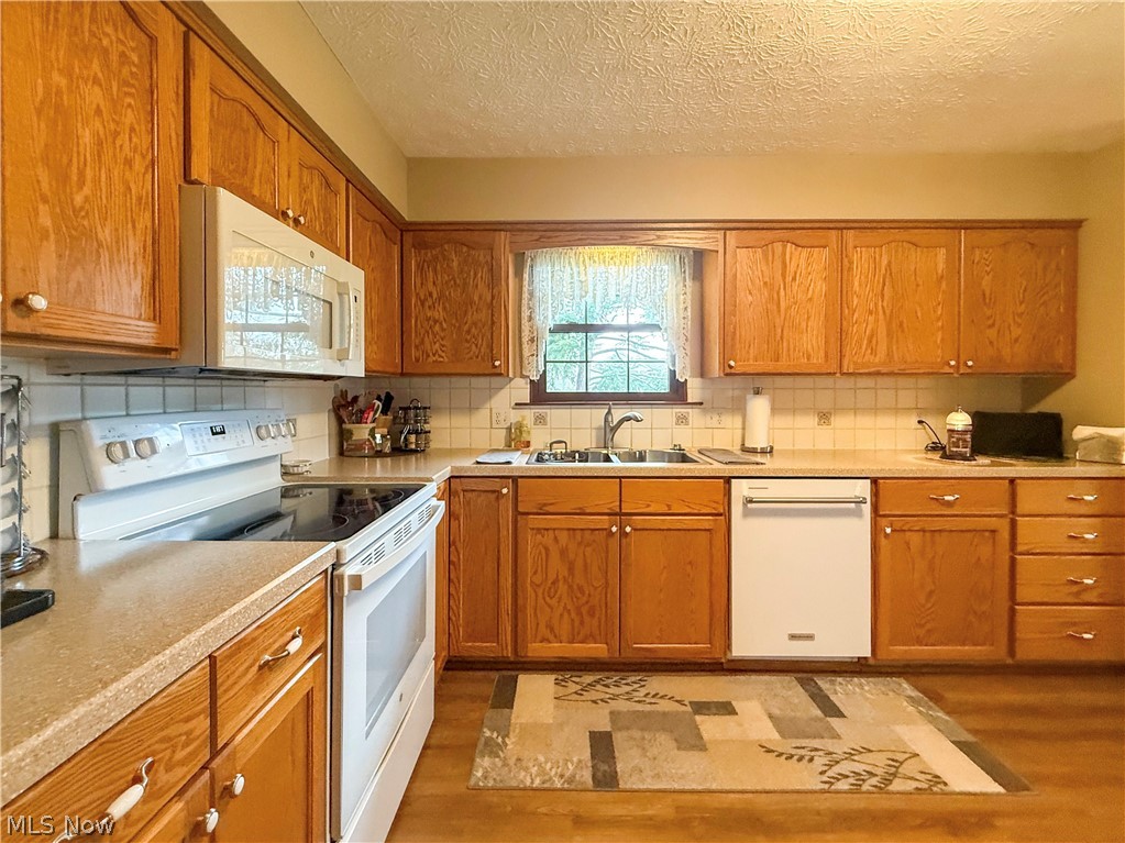 3225 Caprice Drive SW Warren OH 44481