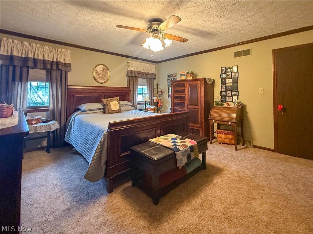 3225 Caprice Drive SW Warren OH 44481
