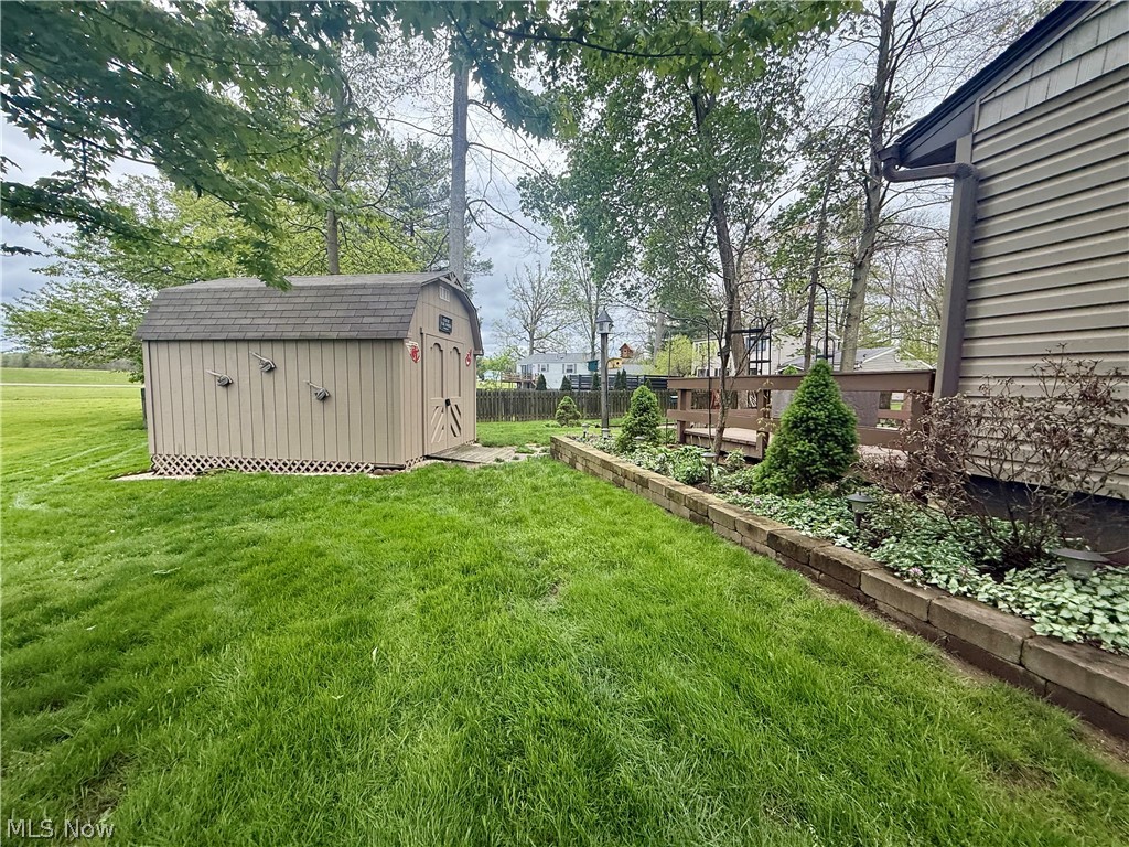 3225 Caprice Drive SW Warren OH 44481