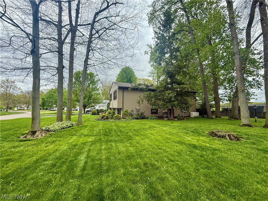 3225 Caprice Drive SW Warren OH 44481