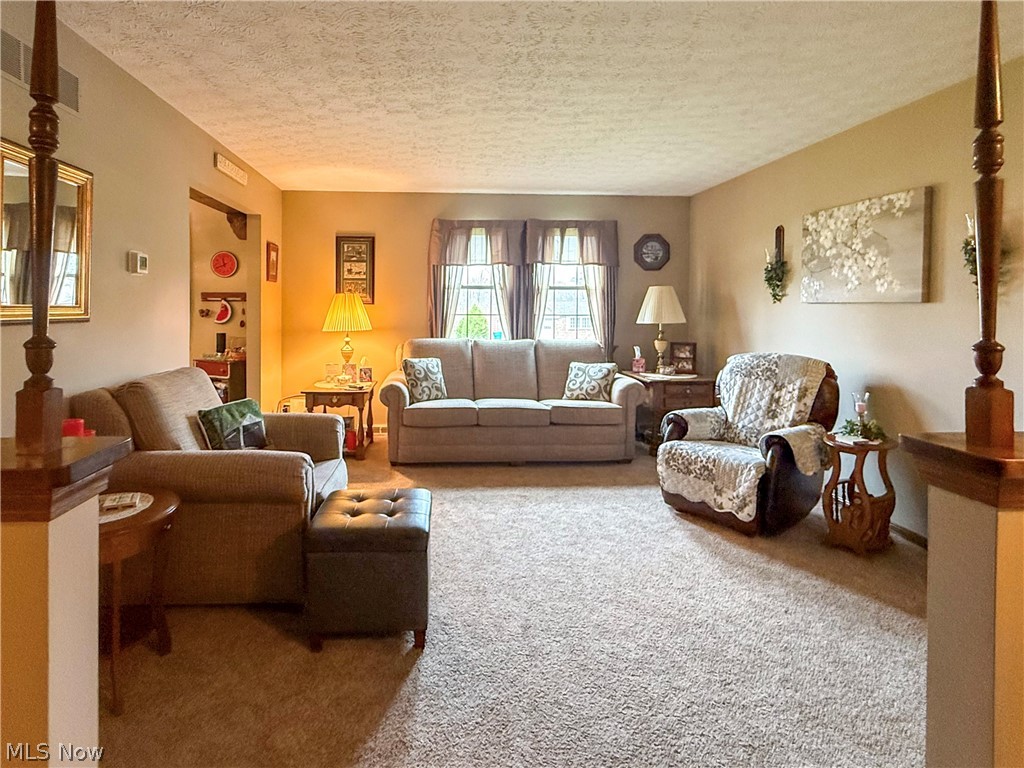 3225 Caprice Drive SW Warren OH 44481