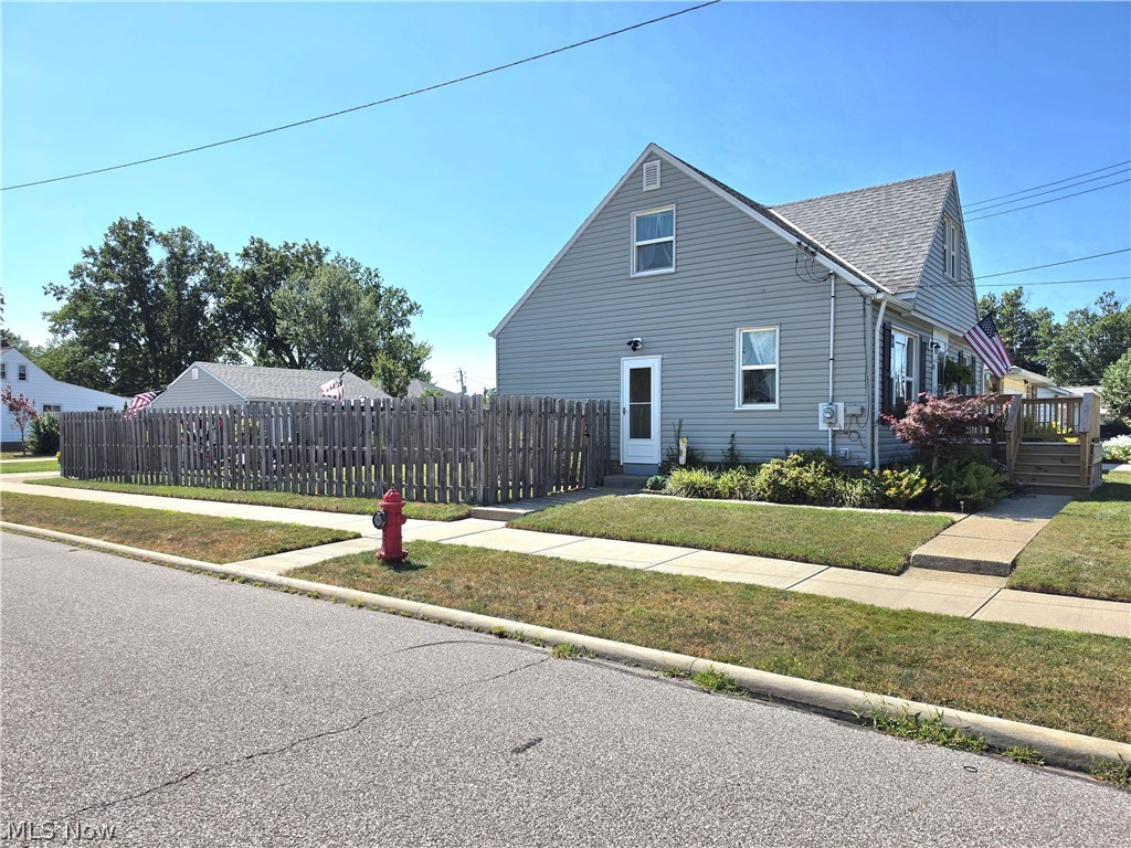 230 E 288th Street Willowick OH 44095