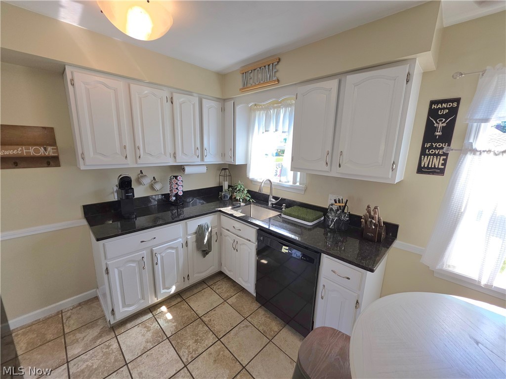 230 E 288th Street Willowick OH 44095