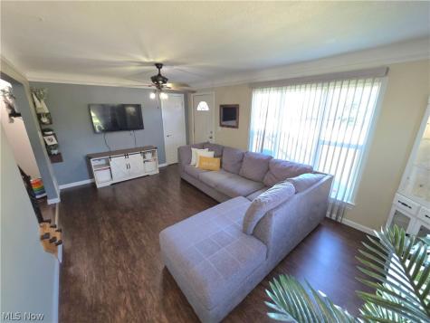 230 E 288th Street Willowick OH 44095