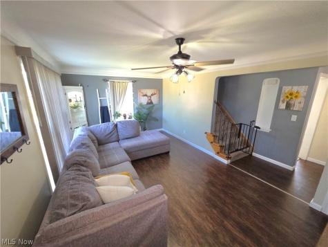 230 E 288th Street Willowick OH 44095