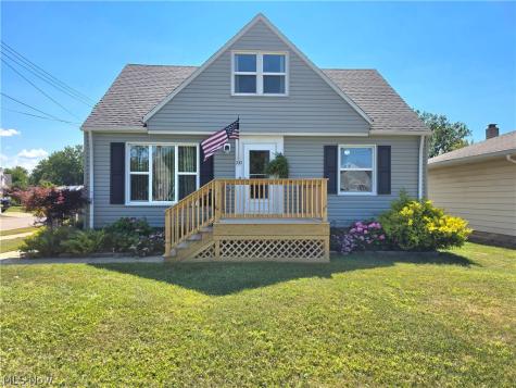 230 E 288th Street Willowick OH 44095