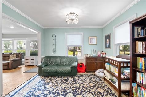 4493 Groveland Road University Heights OH 44118